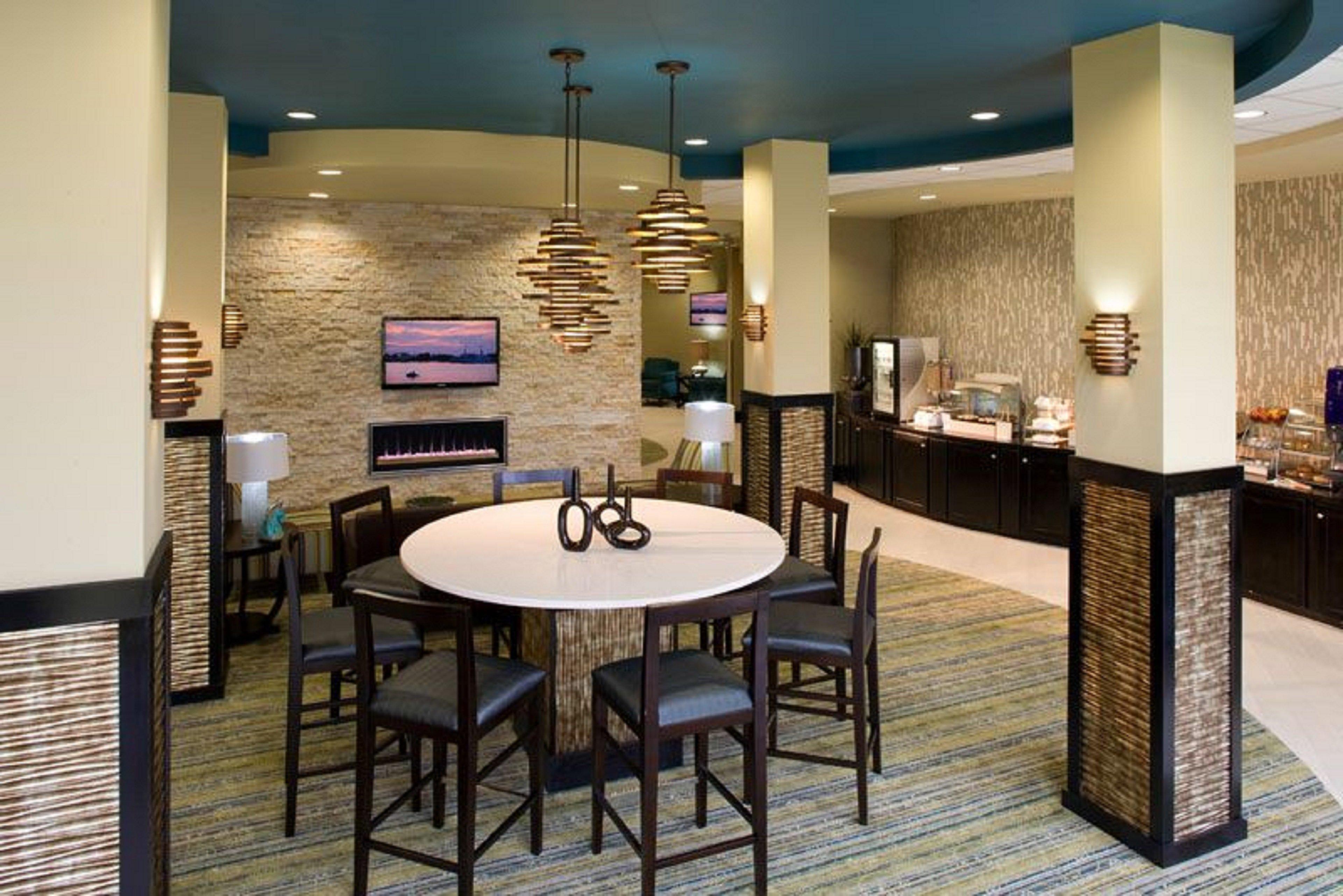 Holiday Inn Express Waycross Exteriör bild