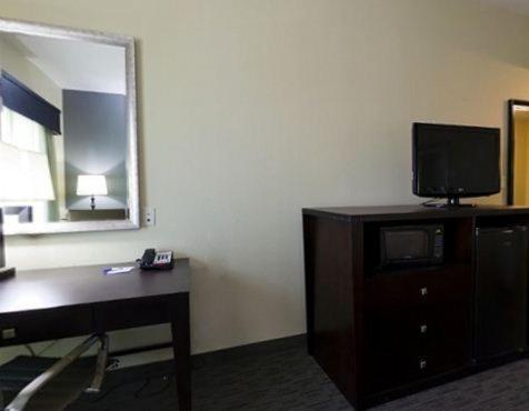 Holiday Inn Express Waycross Exteriör bild